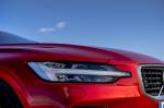 Volvo V60 T5 R-Design 2018 года (UK)
